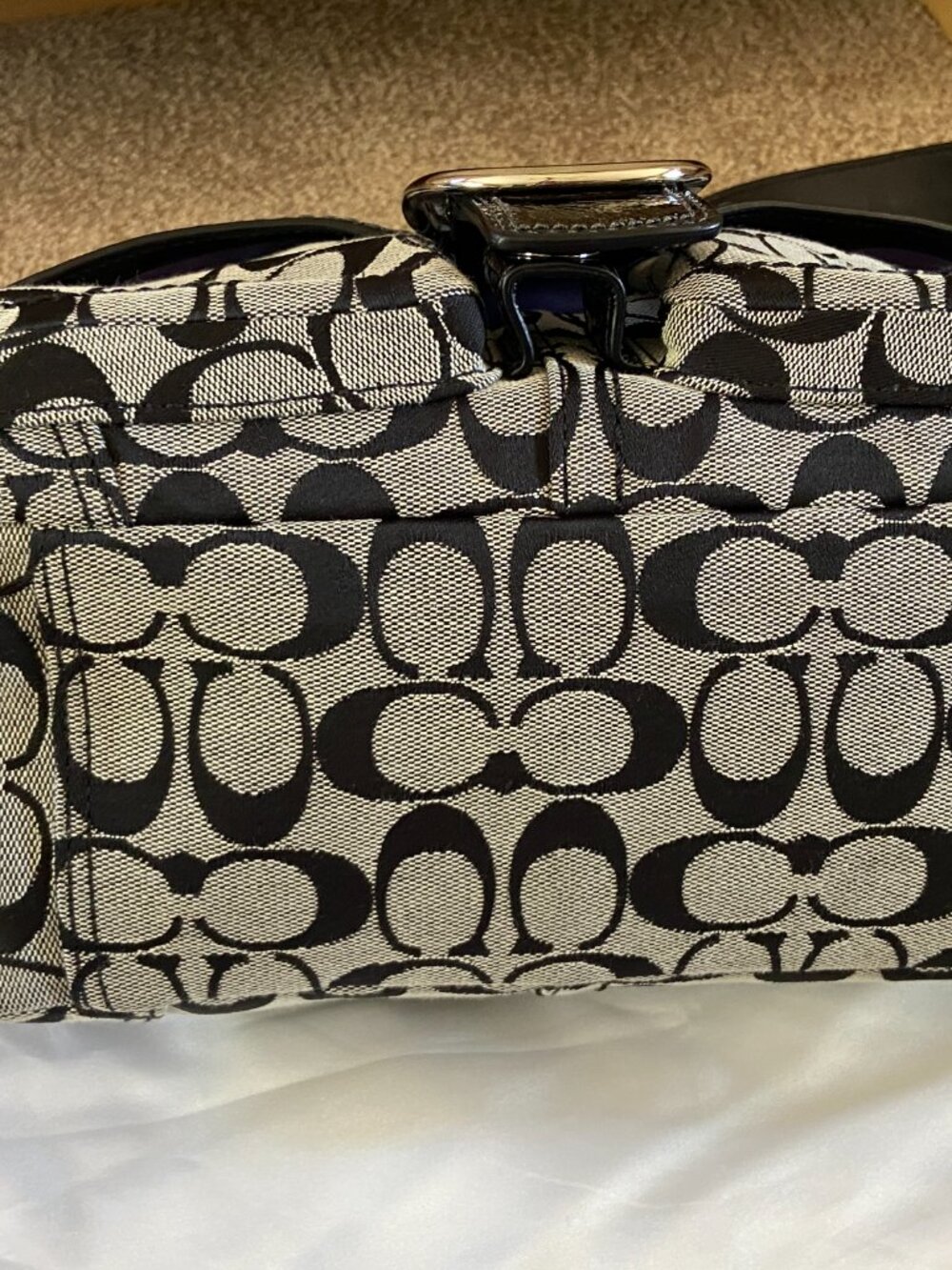 Coach Vintage Signature Canvas and Patent Leather Shoulder Bag - Picture 5 of 7